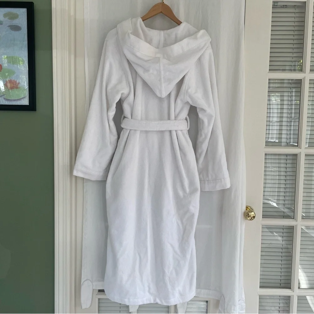 Crate&Barrel White Plush Bathrobe - Picture 2 of 7